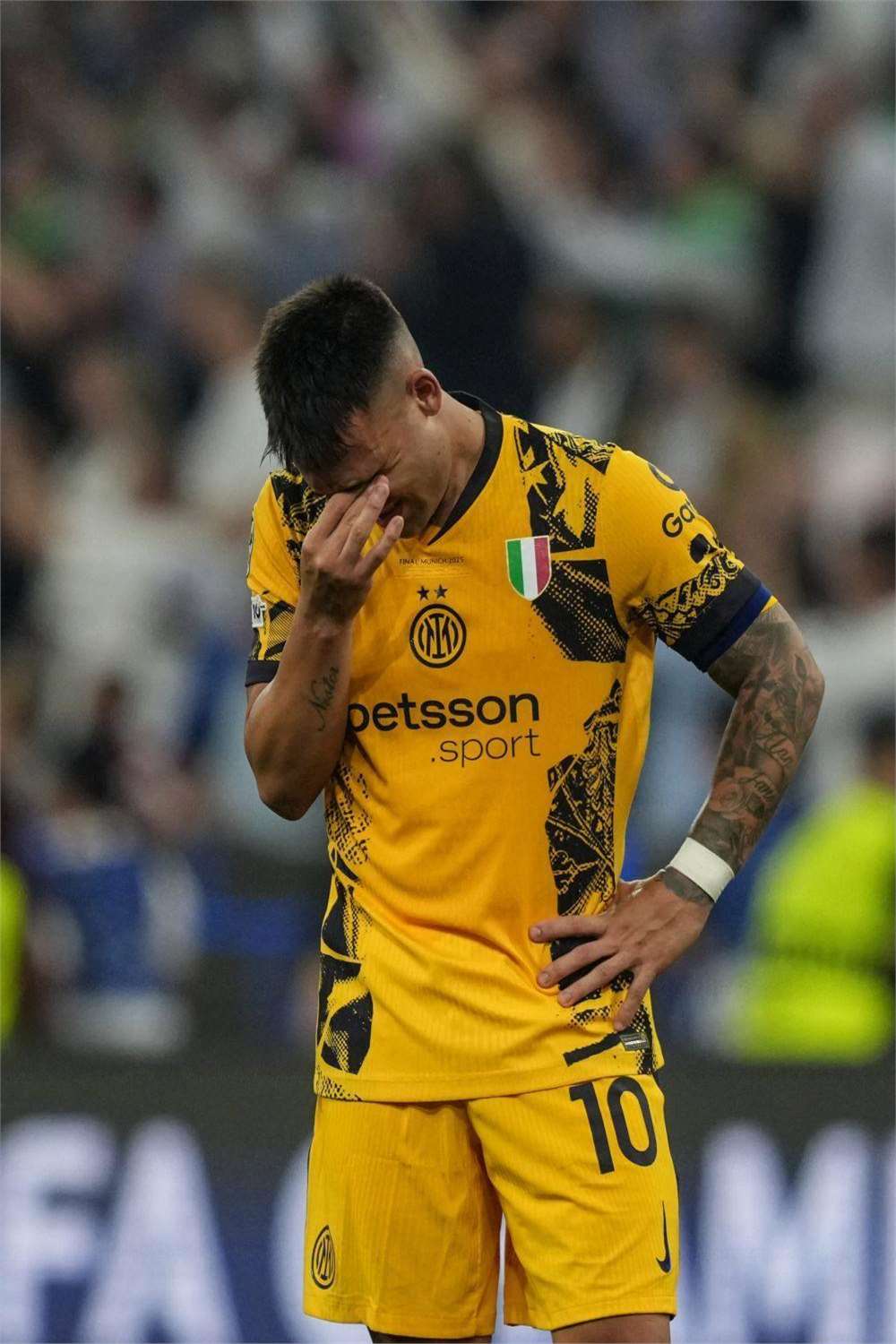 转折点里尔官宣签约,法甲今晚攻防权衡,球迷炸锅,资深球员宣示担当的简单介绍 转折点里尔官宣签约,法甲今晚攻防权衡,球迷炸锅,资深球员宣示担当的简单介绍